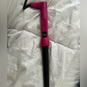 Pink and Black Curling Wand revive beauty